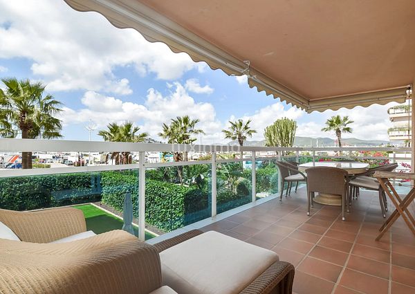 Stunning 4-Bedroom Mediterranean Flat with Sea Views in Marina Botafoc, Ibiza