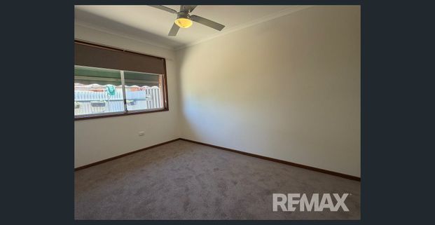 NEAT & TIDY 2 BEDROOM UNIT - Photo 1