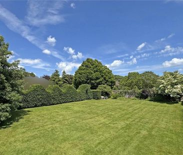 6 bedroom detached house to rent - Photo 4