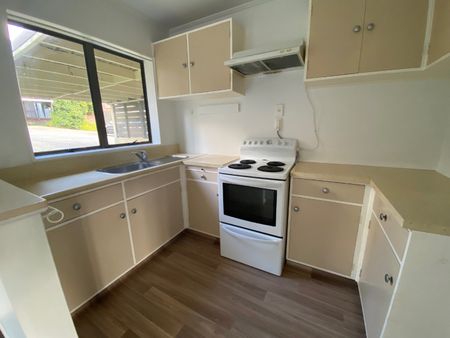 64 Churton Drive, Churton Park - Photo 4