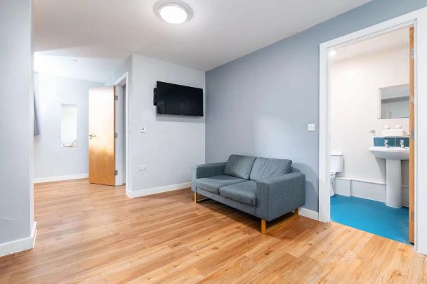 One Bedroom Apartment - Photo 1