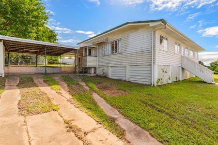 Spacious Family Home in a Prime Central Location&excl; - Photo 2