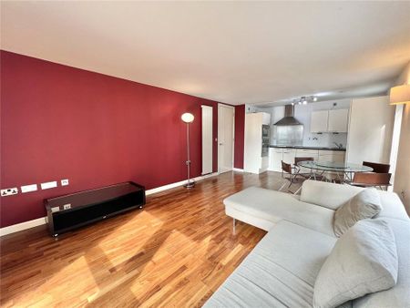 2 bedroom flat to rent - Photo 4