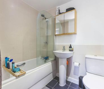 1 bedroom flat to rent - Photo 5