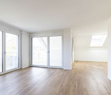 Moderne 4.5-Zimmerwohnung mit Weitsicht in Leuzigen zu vermieten - Photo 3