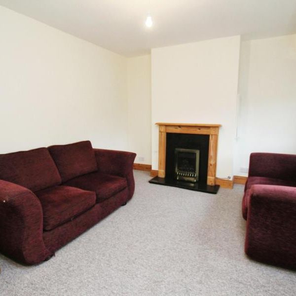 4 bedroom semi-detached house to rent - Photo 1