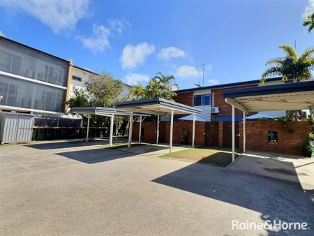 4/7 Glenlyon Street, Gladstone Central, QLD 4680 - Photo 2