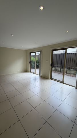 4/4 Mulloon Street, Queanbeyan - Photo 4