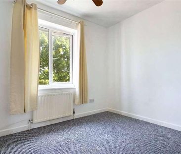 Boscawen Way, Thatcham, Berkshire, RG19 - Photo 4