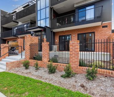 Ground floor apartment moments from popular amenities - Photo 2