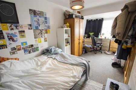 6 bedroom house to rent - Photo 3