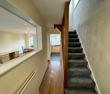 4 bedroom semi-detached house to rent - Photo 2