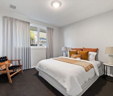 Renovated 2 Bdm Unit in Edgeware Village - Photo 2