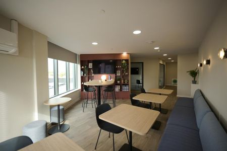 1 bedroom private hall to rent - Photo 2