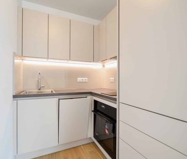 Erstbezug nach Sanierung: Schöne 2-Zimmer-Wohnung mit Top-Anbindung - Foto 4