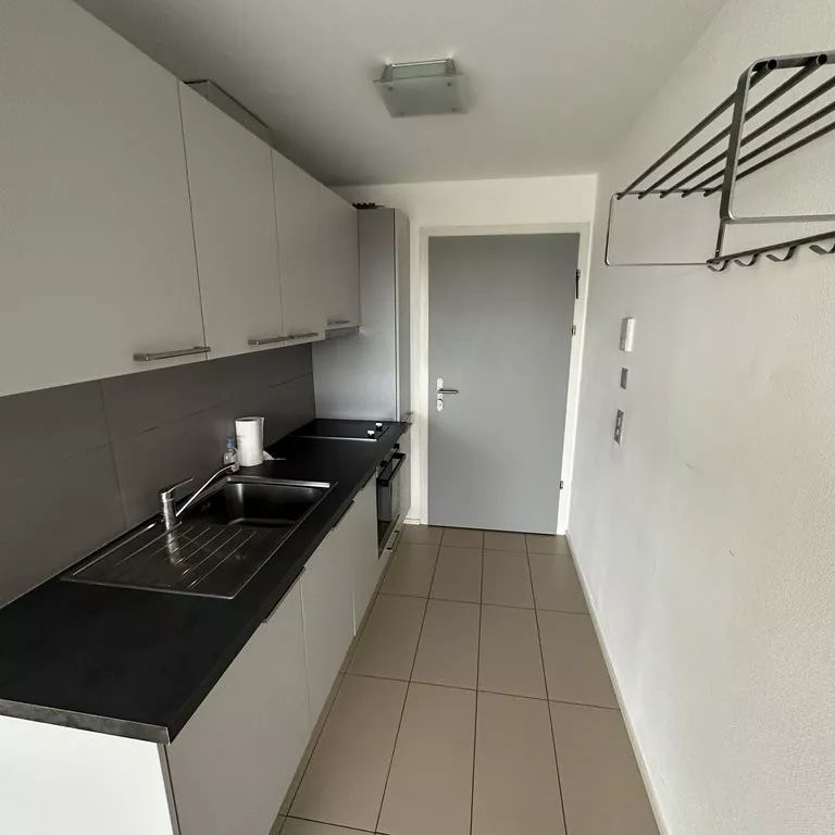Joli studio avec balcon et cuisine aménagée - Foto 1