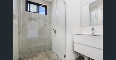 MODERN + STYLISH - Photo 5