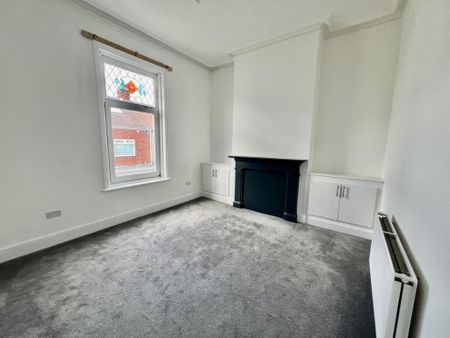 Ocean Road South, Grangetown - Photo 5