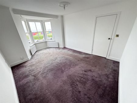 The Front, Seaton Carew, Hartlepool - Photo 3