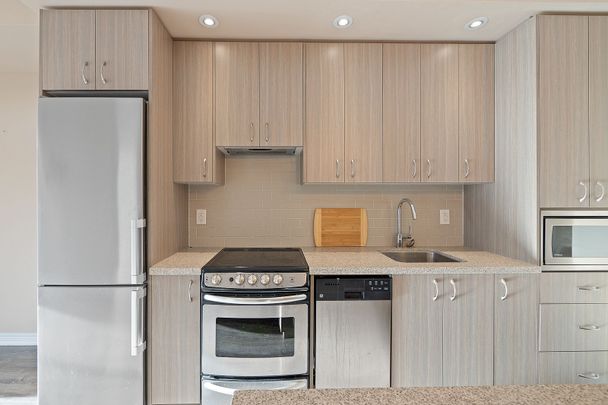 For Lease - 457 Plains Road Unit# 322, Burlington, Ontario - Photo 1