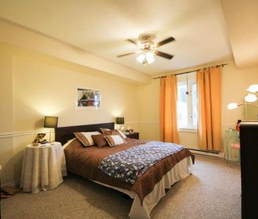 969 Regent Street - Photo 3