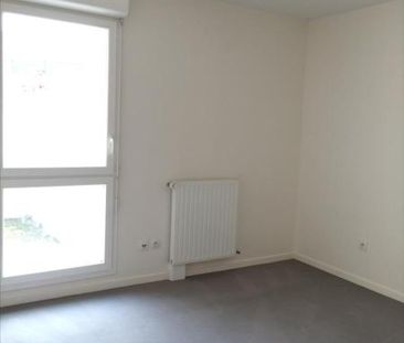 F2 - 39 m² - Quartier Saint Sever - Photo 2