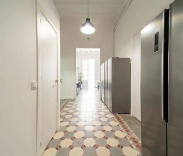 Carrer de la Unió, Barcelona, Catalonia 08001 - Photo 4