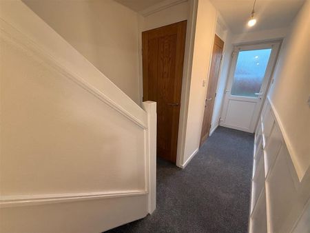4 bedroom terraced house to rent - Photo 2