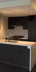 2 Br 2 Bath Condo Near Joyce-Collingwood Skytrain - Photo 3