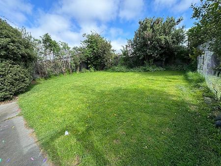 A home by Hornby mall with plenty of outdoor space - Photo 2