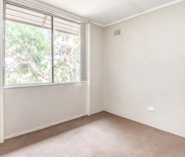 Affordable and Central! - Photo 2