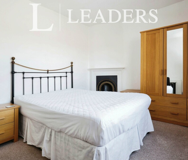 6 bedroom flat to rent - Photo 4