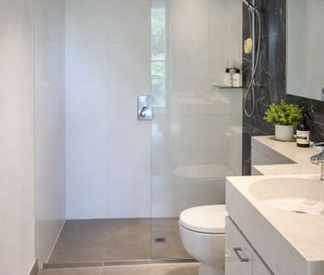 Stylish Living in the Heart of Malvern – Boutique Apartment - Photo 4