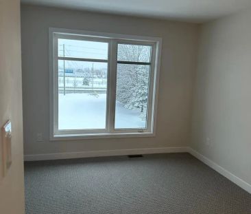 537 LOURMARIN PRIVATE - Photo 2