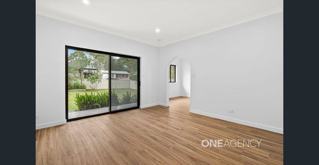 FRESHLY UPDATED HOME IN A QUIET SANCTUARY POINT LOCATION - Photo 1