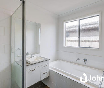 68 Napier Circuit, Silkstone, Qld 4304 - Photo 2