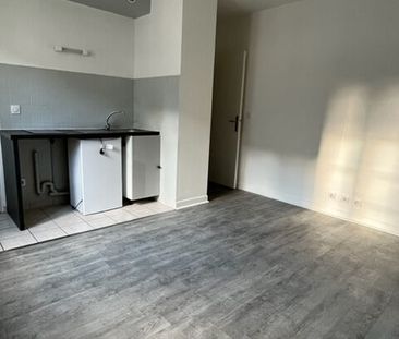 Appartement à louer - REIMS - PROCHE JEAN JAURES - Photo 3