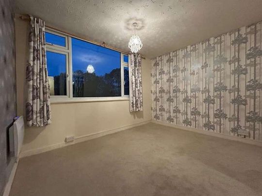 Savoy Close, Harborne, Birmingham, B32 - Photo 1