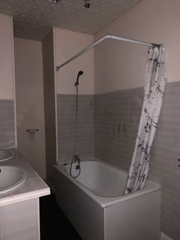 Appartement Chatenoy Le Royal 5 pièce(s) 98 m2 - Photo 2