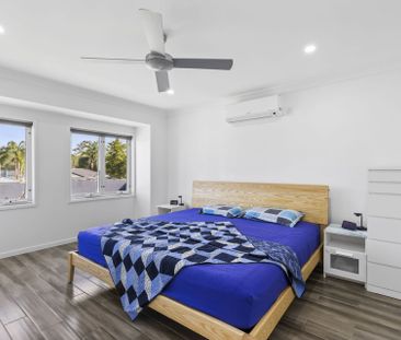 A Sunlit Family Sanctuary with Fresh Upgrades & a Sparkling Pool – ... - Photo 6