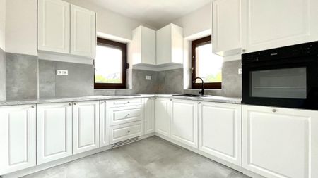 Przestronny dom na zamkniętym osiedlu - Photo 3