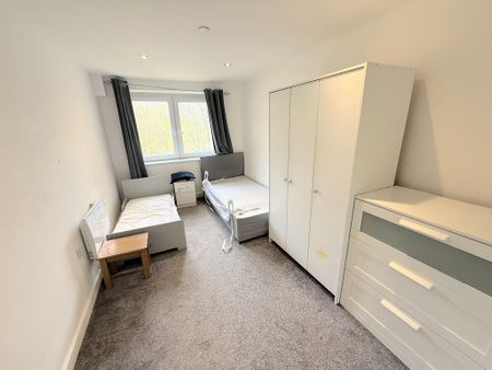 2 bedroom flat to rent - Photo 5