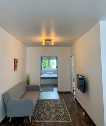 'Karen' - Ideales 2-Zimmer-Apartment mit Balkon im schönen Schöneberg von Berlin - Photo 1