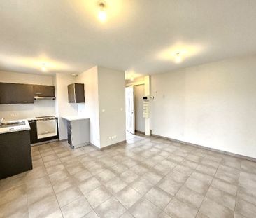 T2 avec balcon et garage 69510 SOUCIEU EN JARREST - Photo 1