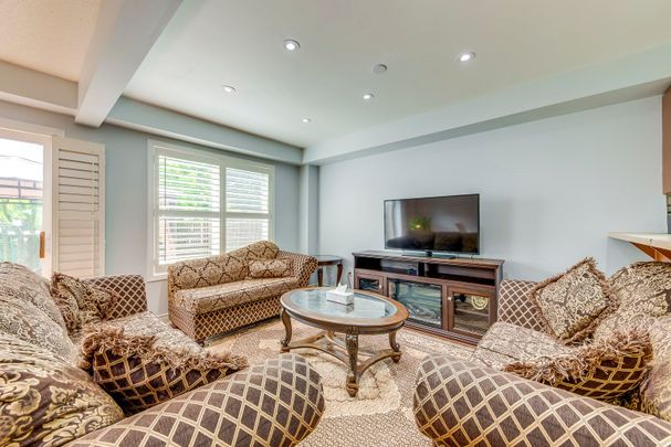 For Lease - 4084 Kryzan Drive, Burlington, Ontario - Photo 1