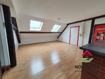 Appartement F4 mansardé au 2e étage - DIEBLING - Photo 3