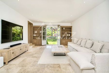 Saint-Tropez - Villa contemporaine proche du centre - Photo 3