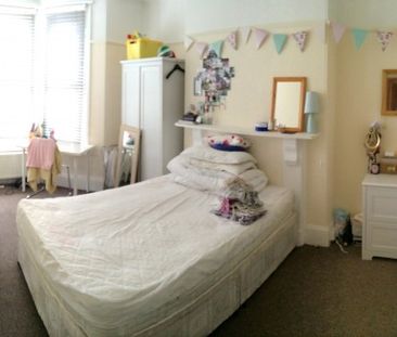 Superb 5 bed property to let. Close to University. Bills included. - Photo 5