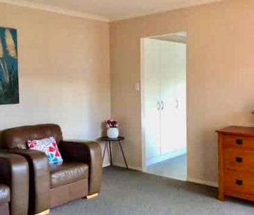3 Bedrooms in Botany Downs - Photo 1