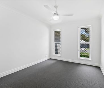 SPACIOUS AND LUXURIOUS 4 BEDROOM HOME AVAILABLE SOON!! - Photo 4